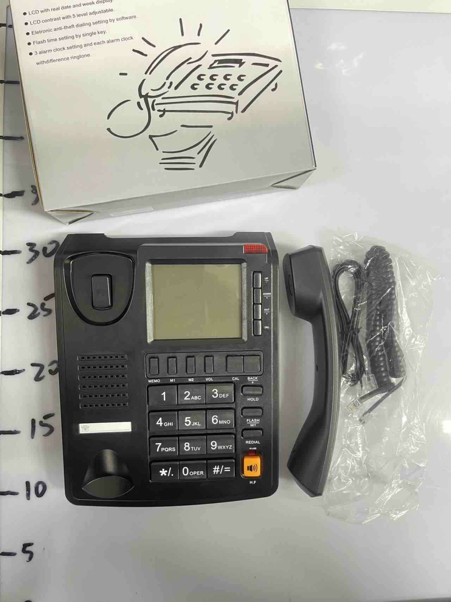 Fiksni telefonski aparat sa LCD ekranom