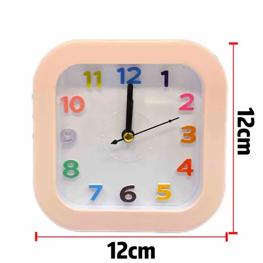 Mali kvadratni zidni sat
