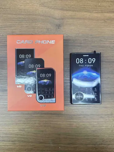 Mobilni telefon u obliku kartice