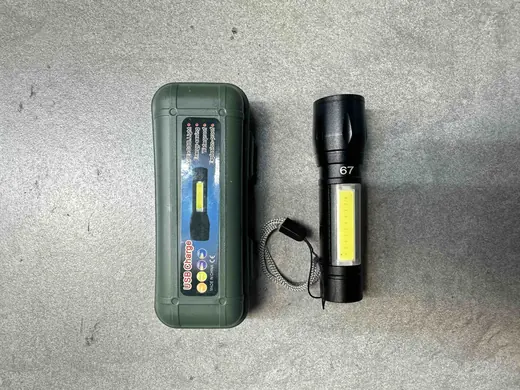 USB punjiva LED lampa