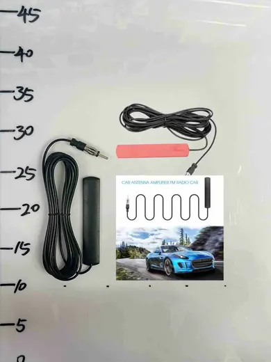 Pojačivač FM antene za auto