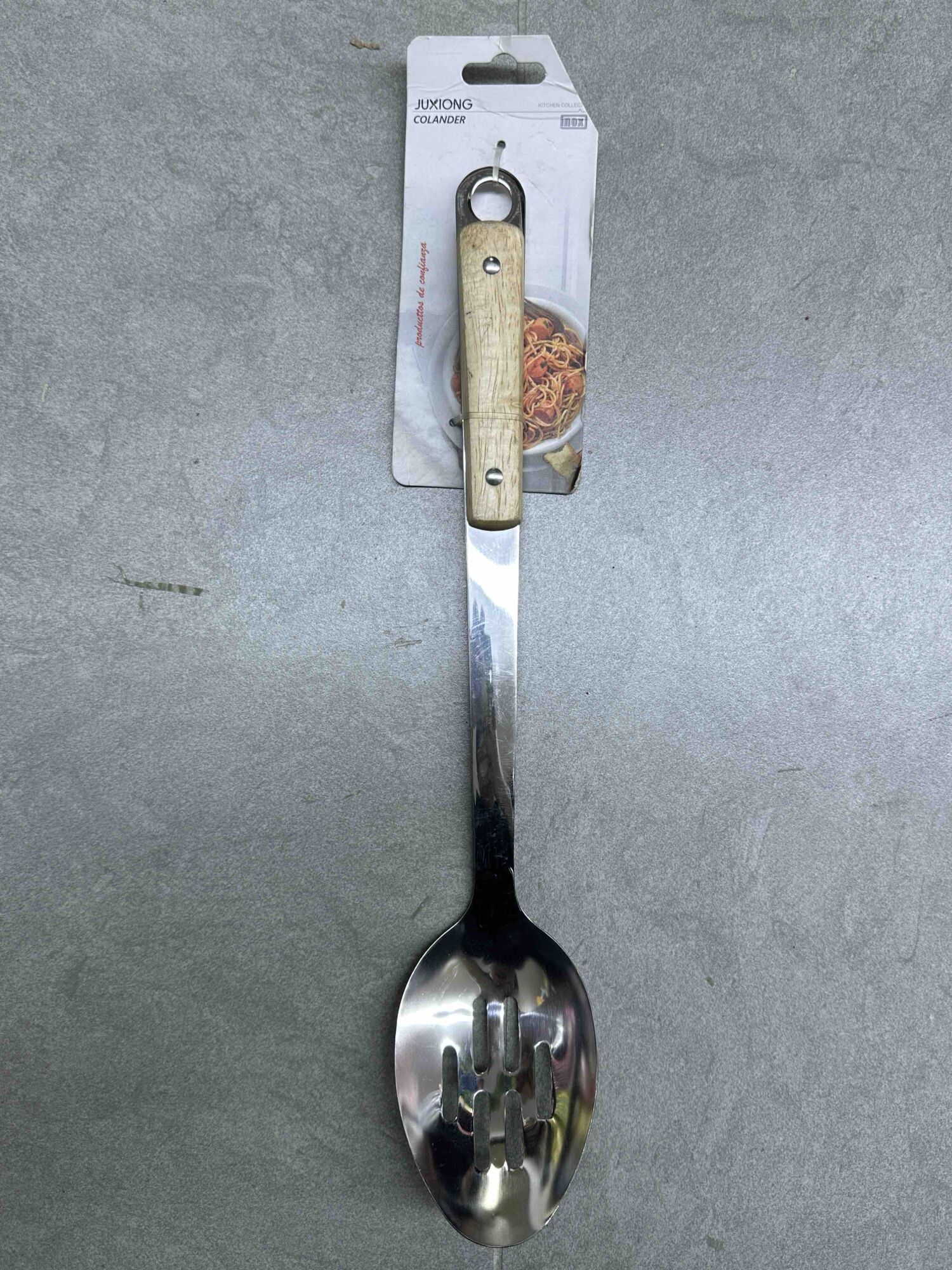 Kašika sa rupama za cedjenje