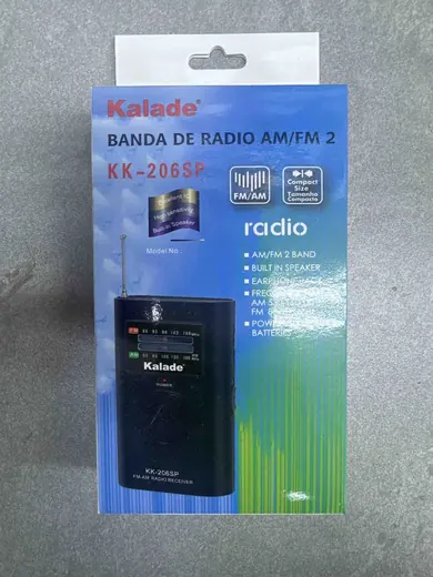 Prenosivi FM/AM radio prijemnik