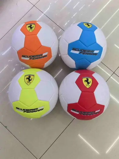 Fudbalska lopta Scuderia Ferrari