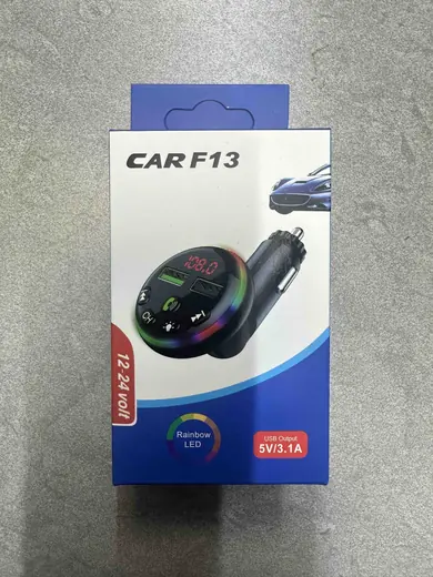 FM predajnik za auto sa USB punjačem