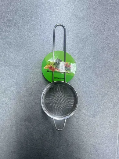 kuhinjska cediljka za sitne sastojke