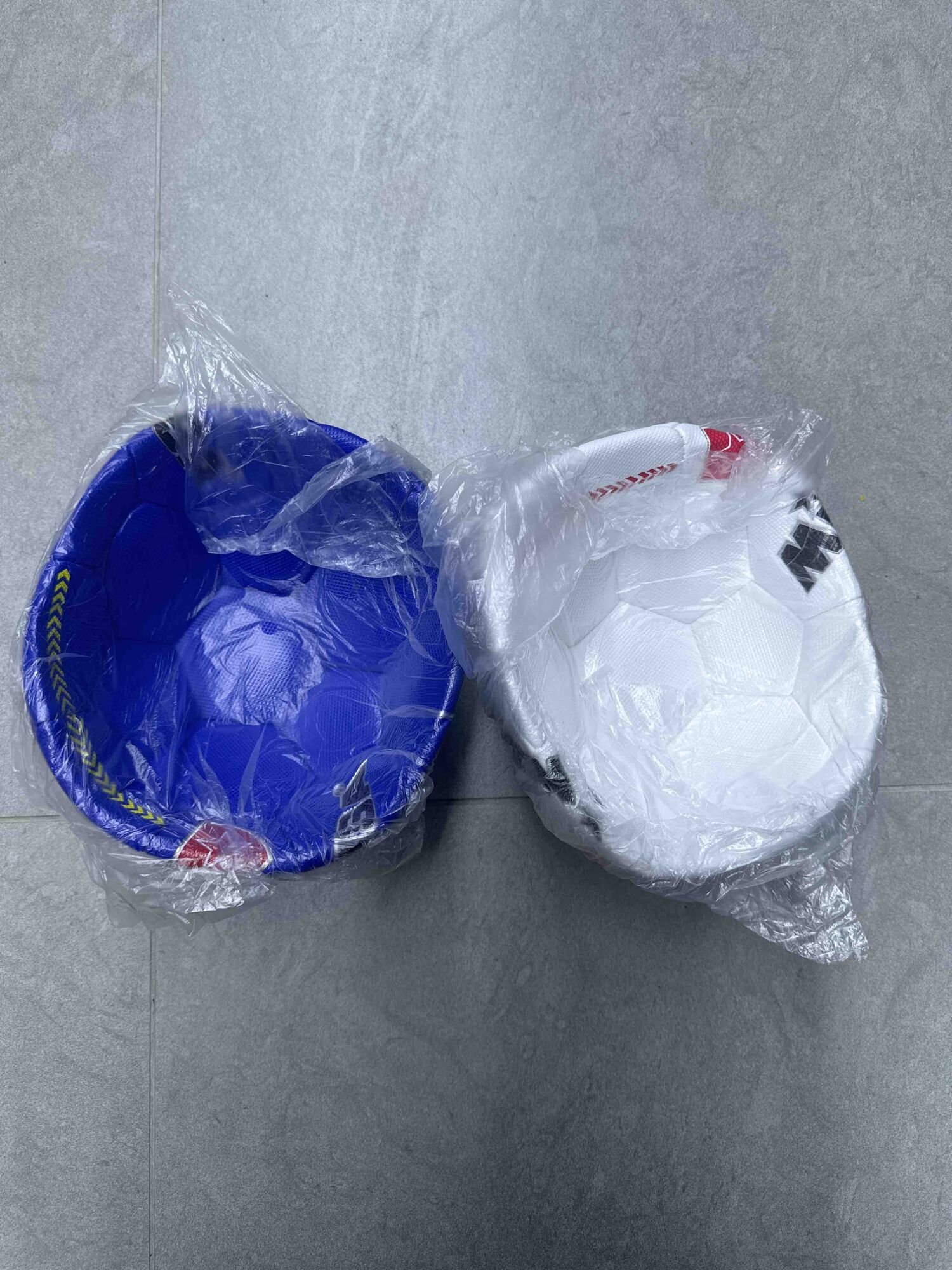 posude za hranu u obliku fudbalske lopte