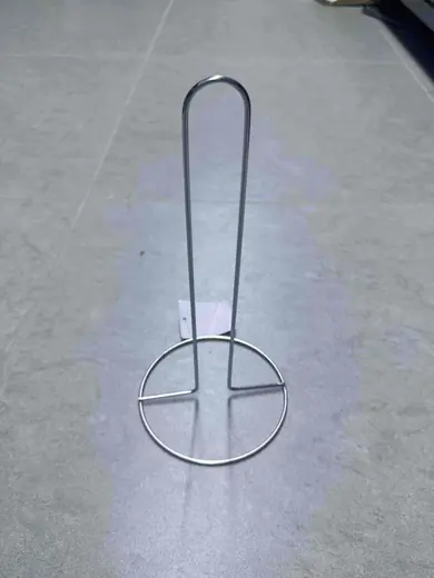 Metalni stalak za kuhinjski papir