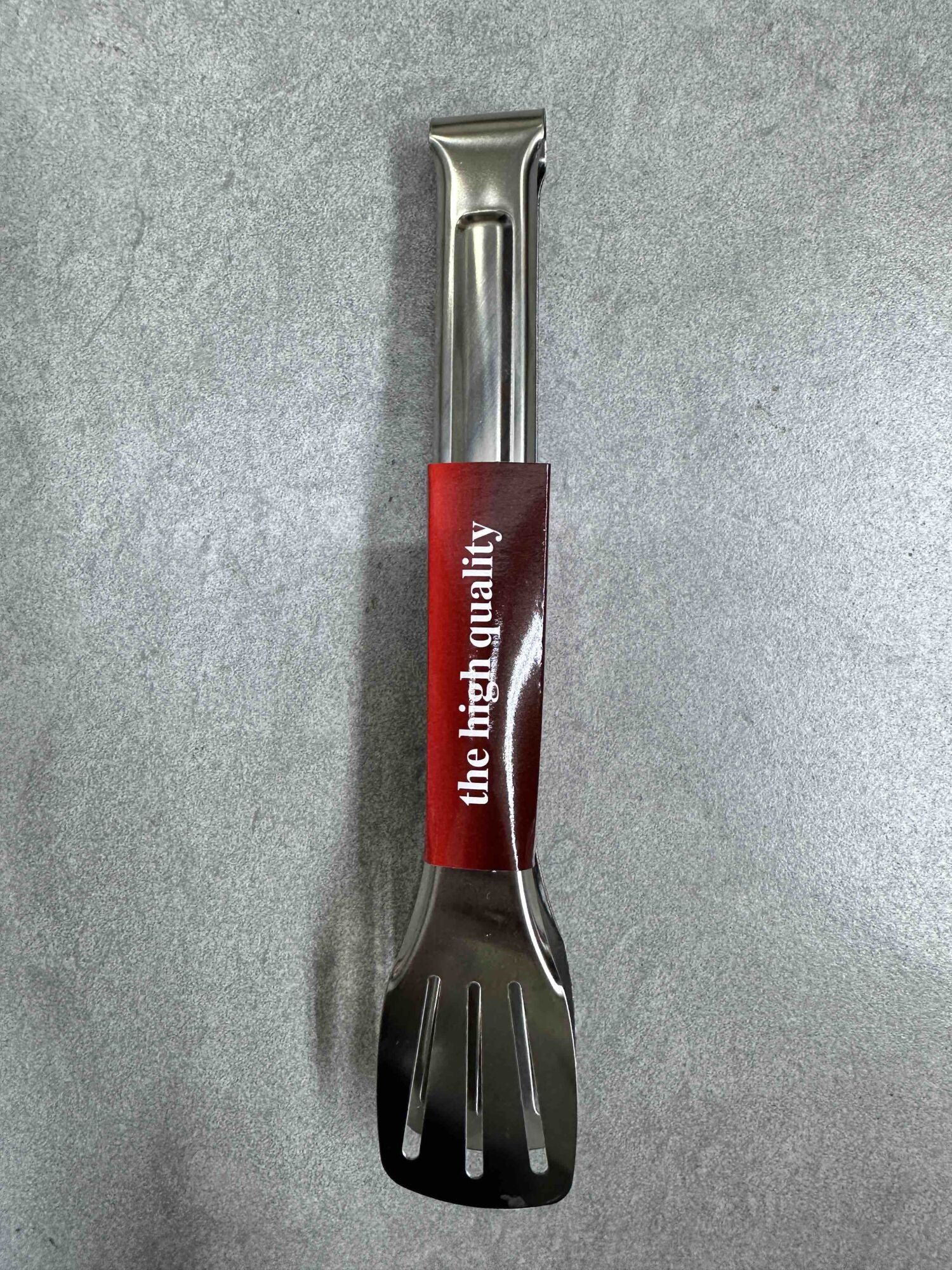 kuhinjska metalna lopatica za pečenje