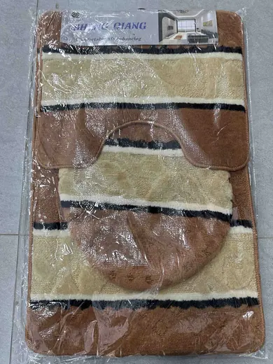 Komplet tepiha za kupatilo