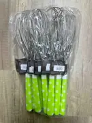 Metlice za mućenje sa zelenim drškama