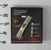 Profesionalna mašinica za šišanje Geemy GM-657