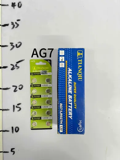 Alkalna dugmić baterija AG7