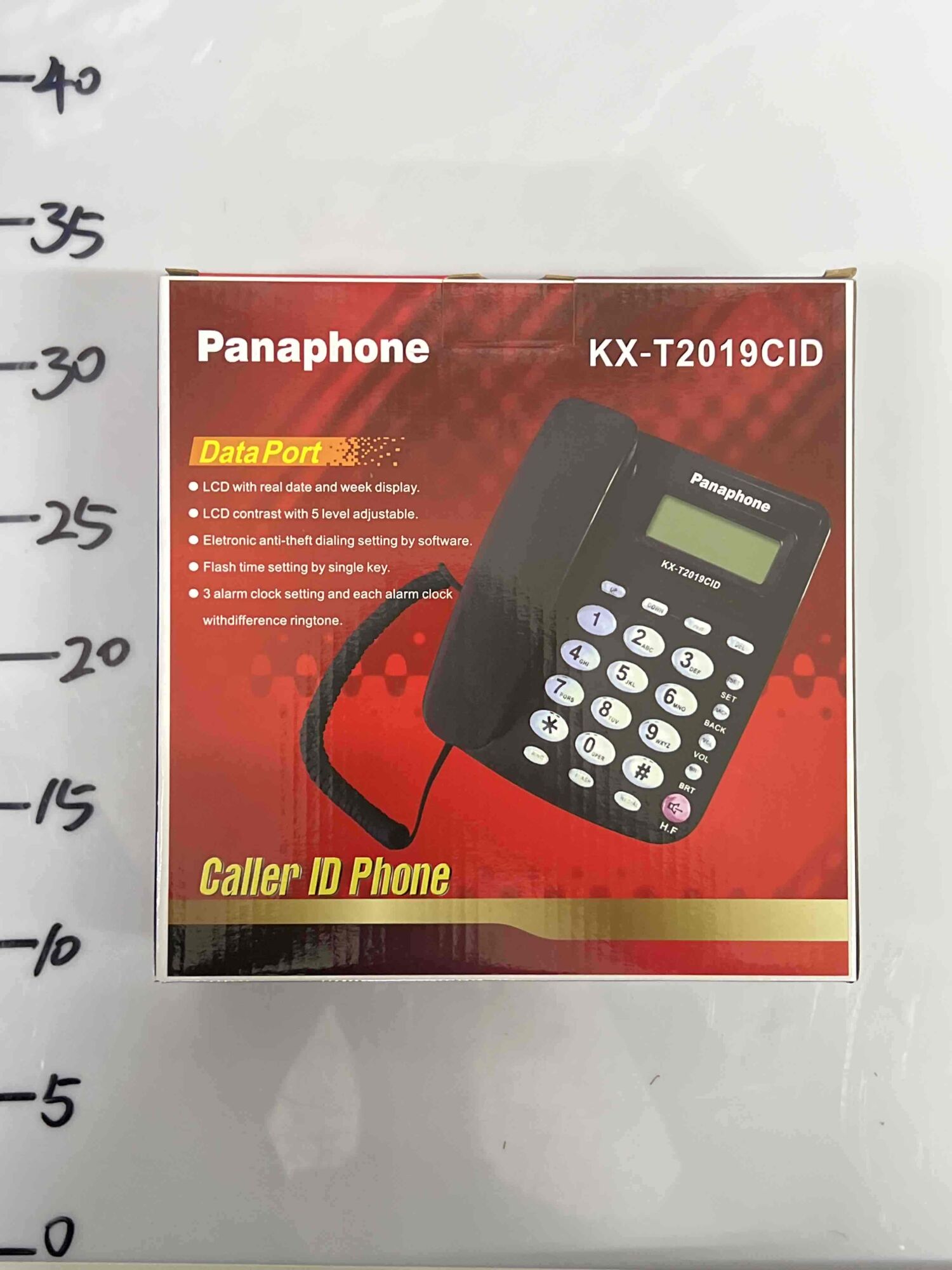 fiksni telefon sa prikazom brojeva